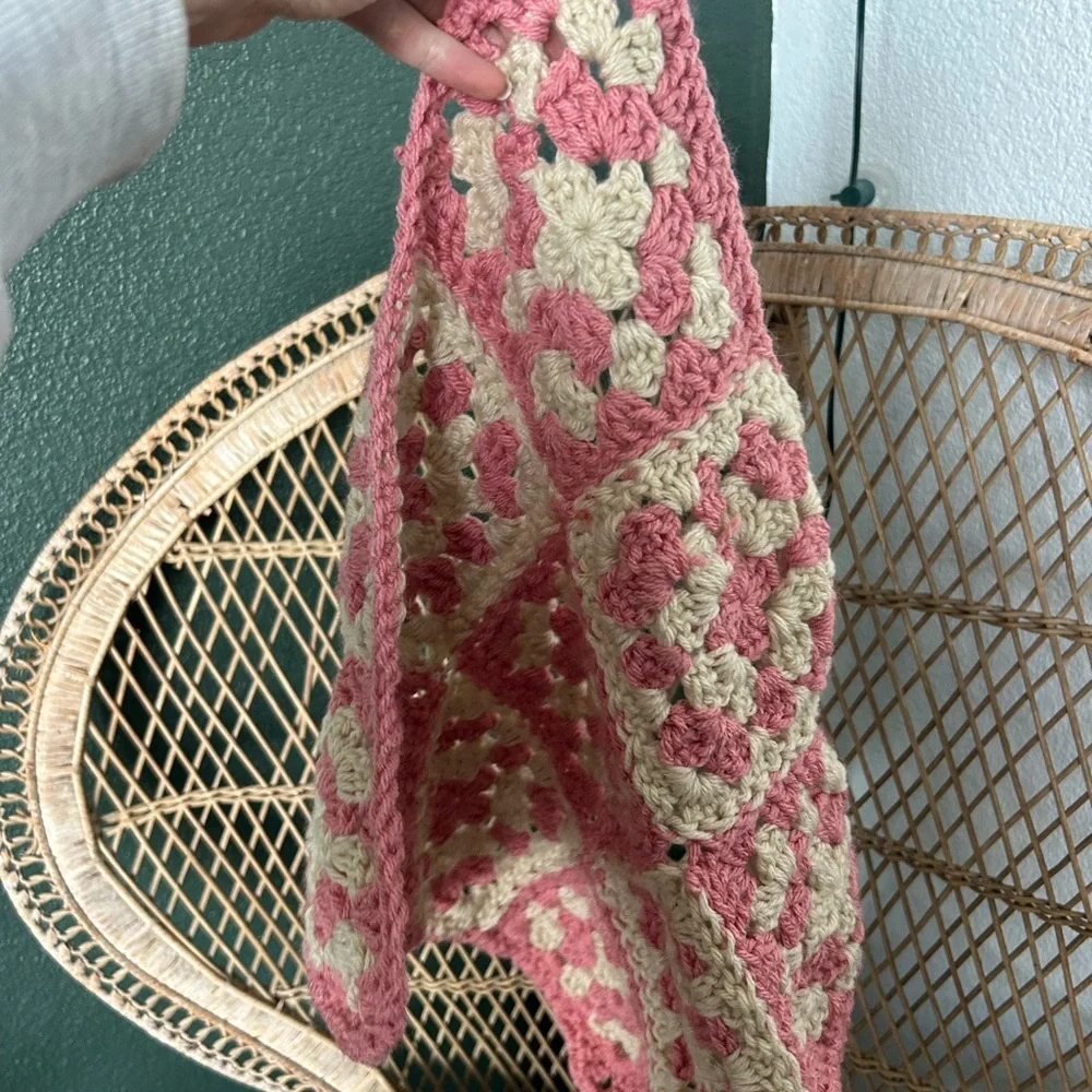 Crochet Granny Square Blanket‎
